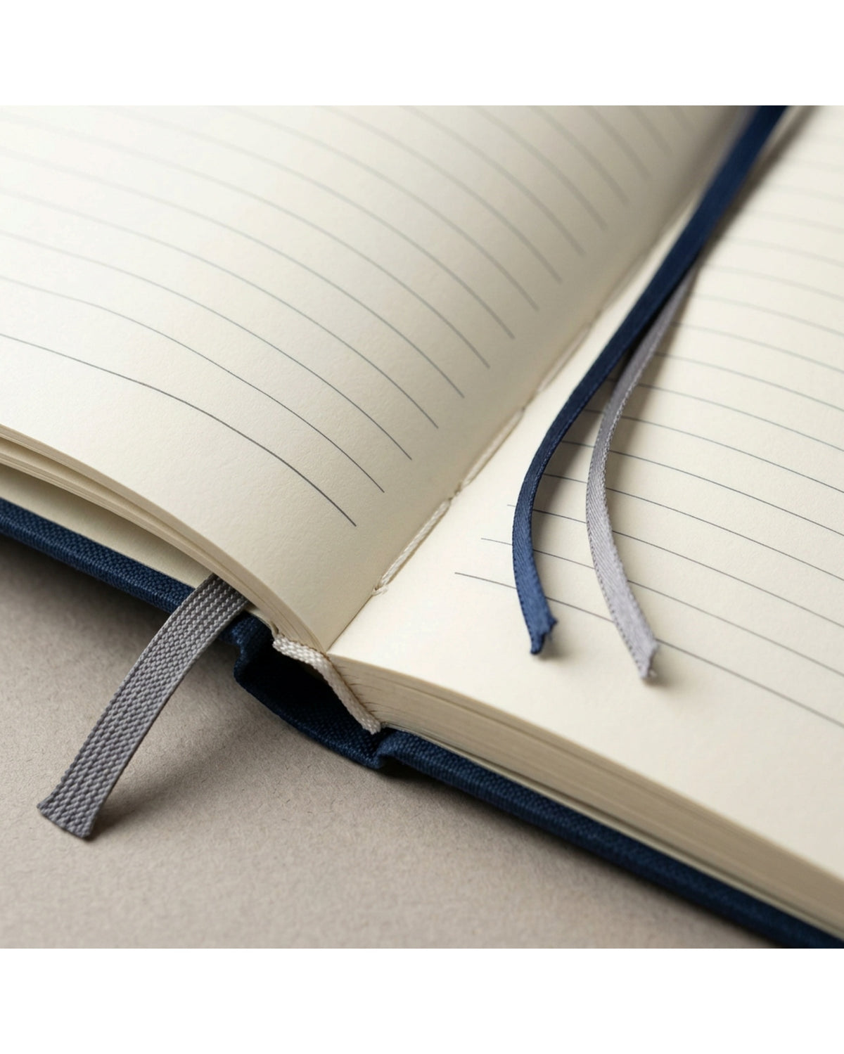 Unzvg A5 192 Page Ruled Hardcover Journal Navy - Detail view